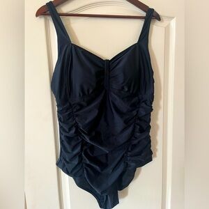 DACI Black Ruched One Piece Padded, Adjustable Swimsuit Women’s Size 18W